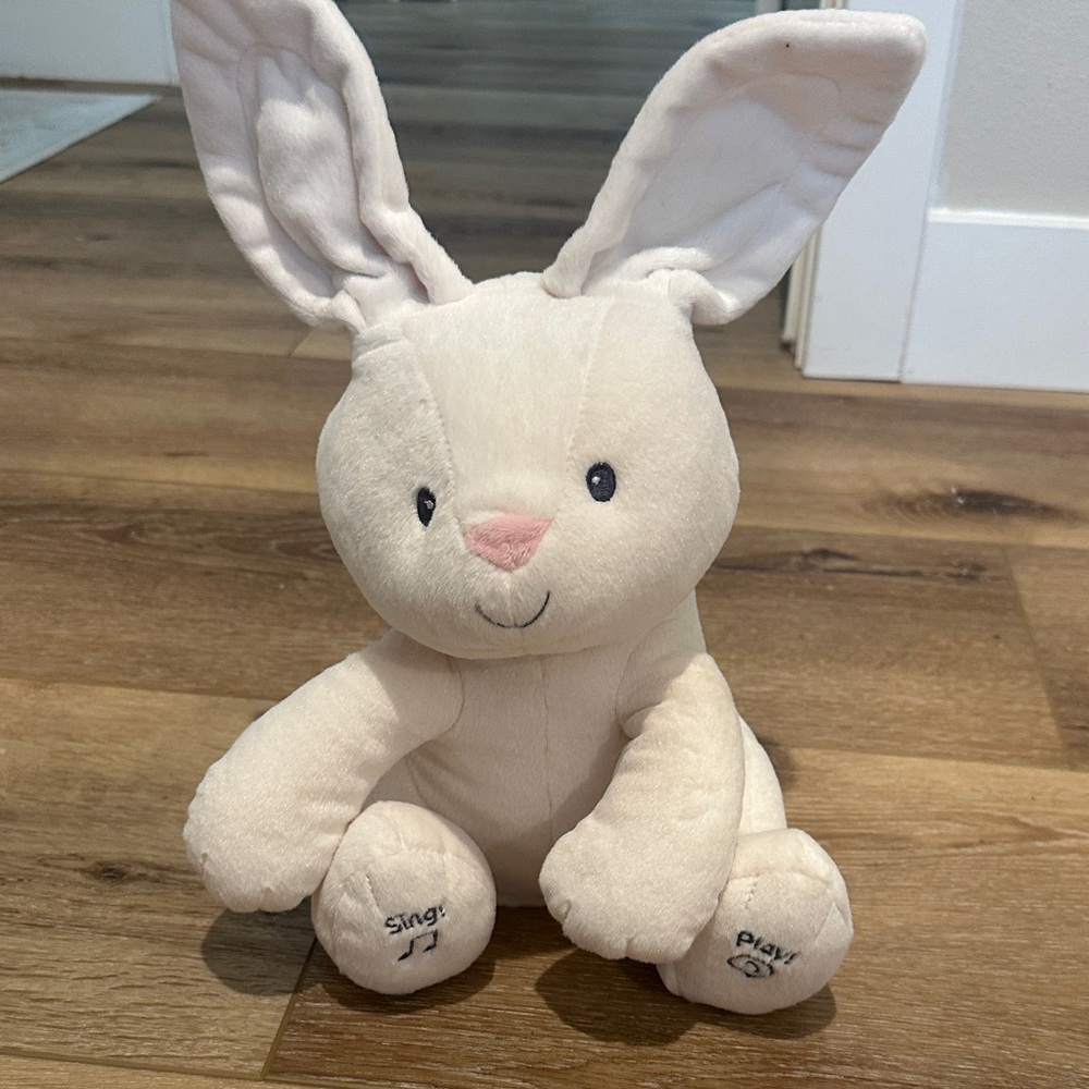 Gund Baby Flora the Bunny